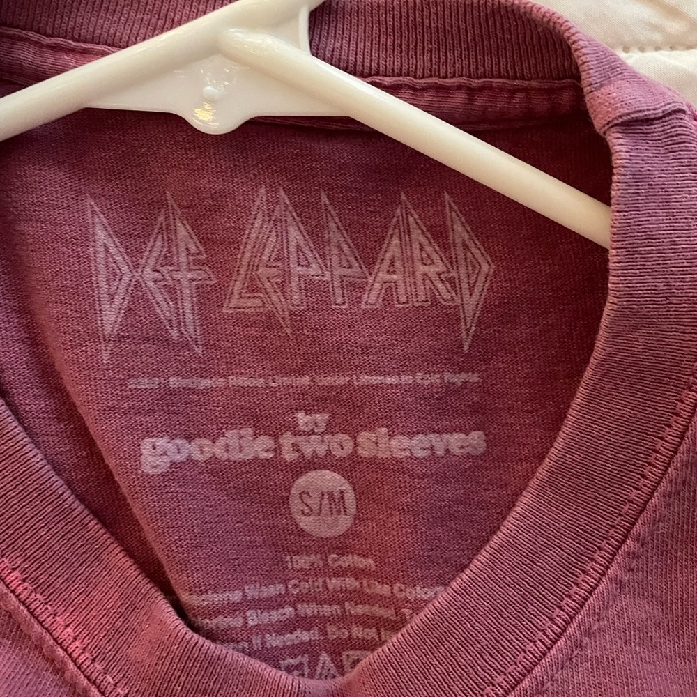 Cropped Tee - Picture 2 of 2
